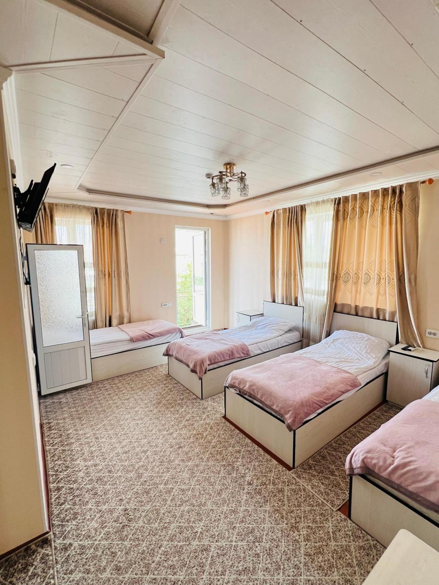 Hotel Zarafshon Panjakent Екстер'єр фото